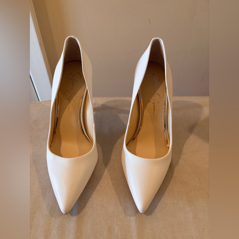 Elegant White Women's Pumps